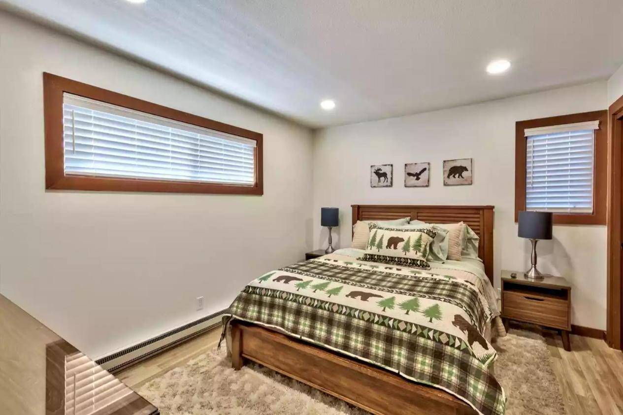 Beautiful Remodeled Condo In タホシティ エクステリア 写真